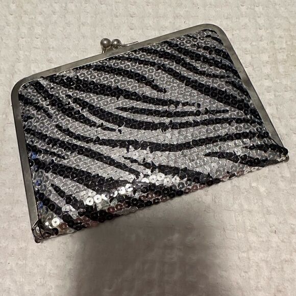 Zebra Sequence Clutch- Brand New - Picture 1 of 2